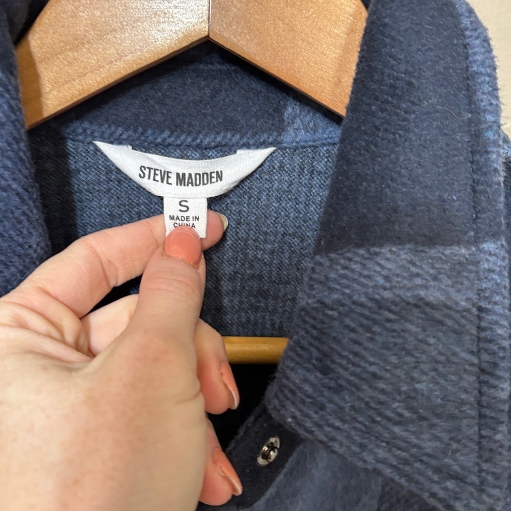 Steve Madden Blue Button Down Shirt - Picture 3 of 4